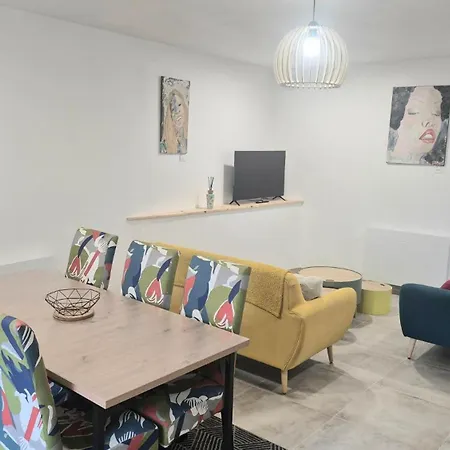 La Traboule - Terrasse - 6 Pers Saint-Germain-Lembron